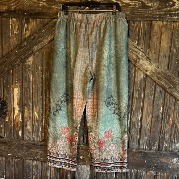 Floral Boho Lounge Pants in Sage Green and Pink - Picture 4 of 8